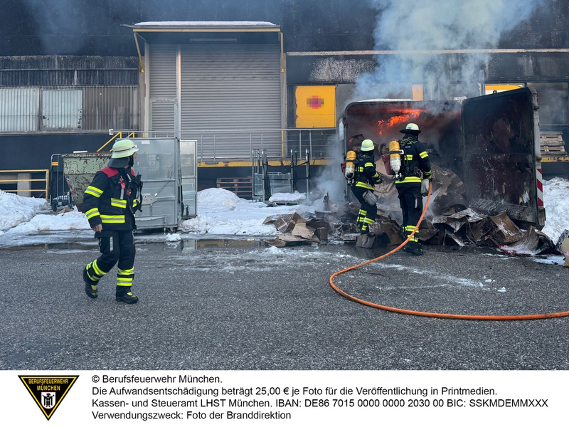 FW-M: Papierpresse in Brand (Untermenzing) - Foto: presseportal.de