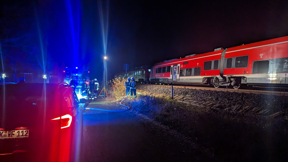 FW-AR: Technischer Defekt führt zu Zugevakuierung - Foto: presseportal.de