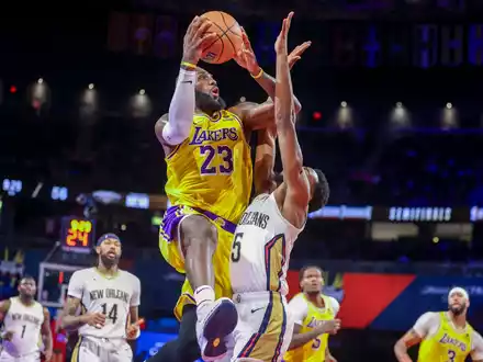 LeBron James erzielte 30 Punkte für die Los Angeles Lakers. - Foto: Ian Maule/AP/dpa