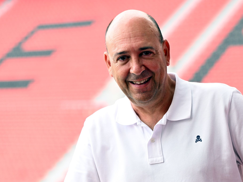 Bayer Leverkusens Geschäftsführer Fernando Carro räumt einen Fehler ein. - Foto: Federico Gambarini/dpa