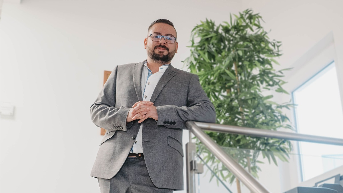 Die Lebedew Gruppe launcht innovative Brennstoffzellenheizungen und stärkt das Solar und Photovoltaikunternehmen EcoLar AG mit einem renommiertem Startup-Experten - Foto: presseportal.de