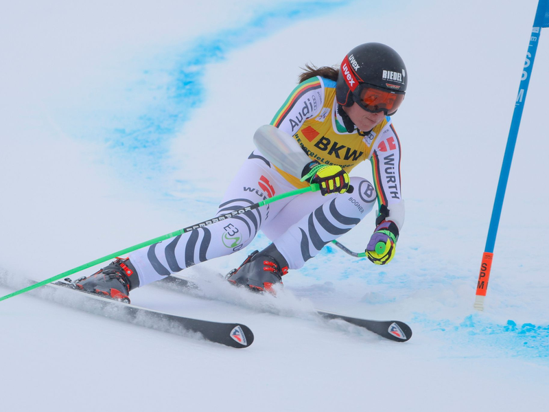 Verpatzte den Super-G in St. Moritz: Kira Weidle. - Foto: Giovanni Pizzato/AP/dpa