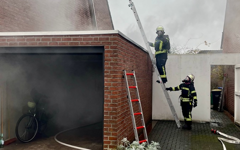 FF Nordkirchen: Brennender Holzstapel - Foto: presseportal.de