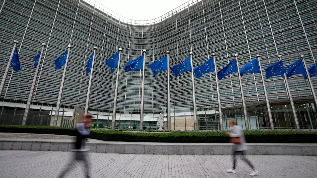Künstliche Intelligenz soll künftig in der EU besser reguliert werden. - Bild: Virginia Mayo/AP/dpa