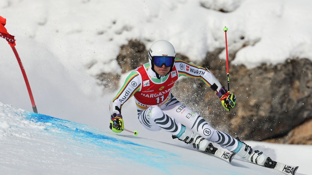 Alexander Schmid wurde beim Riesenslalom in Val d'Isère Neunter. - Foto: Marco Trovati/AP