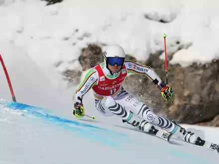 Alexander Schmid wurde beim Riesenslalom in Val d'Isère Neunter. - Foto: Marco Trovati/AP