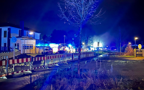 FW-RE: Ausgedehnter Kellerbrand in leerstehendem Gebäudekomplex - keine Verletzten - Foto: presseportal.de