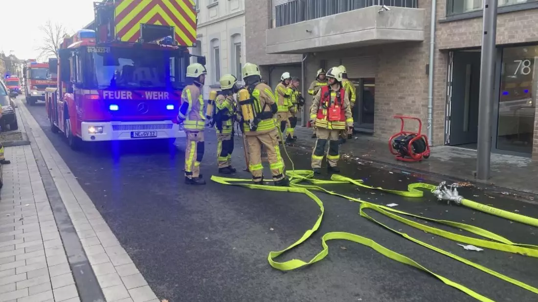 FW-AR: Feuerwehr Arnsberg: Zwei neue Brandmeister verstärken das Team der Hauptwachen - Bild: presseportal.de