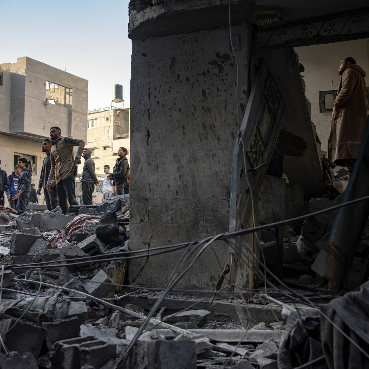 Das israelische Militär griff seit Beginn des Krieges nach eigenen Angaben schon mehr als 22.000 Ziele an. - Foto: Fatima Shbair/AP