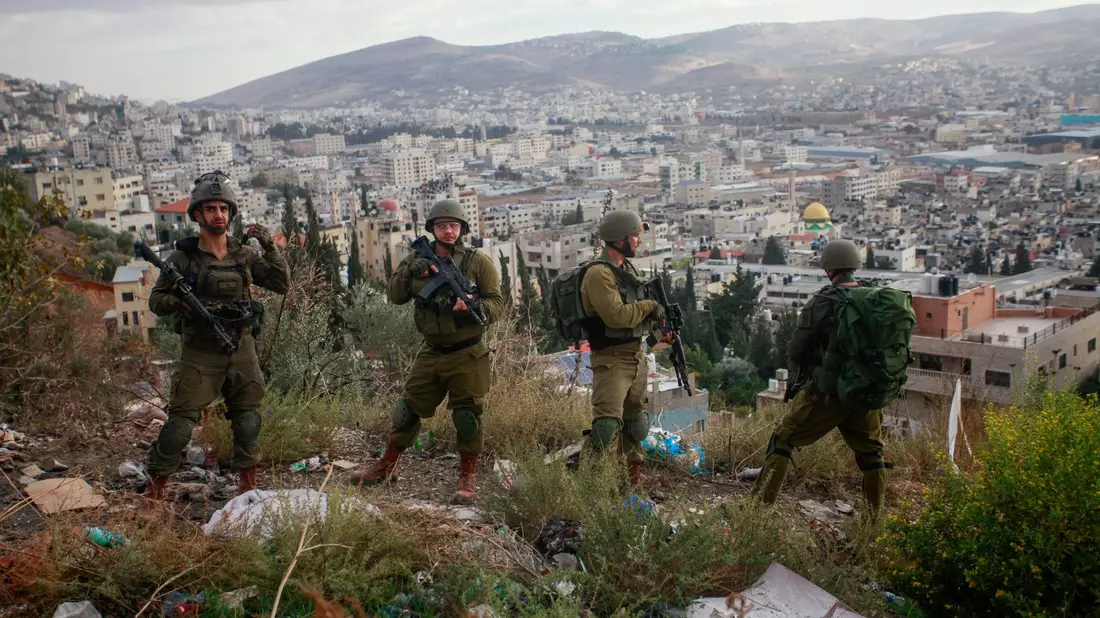 Das besetzte Westjordanland wird immer wieder zum Schauplatz blutiger Auseinandersetzungen zwischen Israelis und Palästinensern. - Bild: Nasser Ishtayeh/SOPA Images via ZUMA Press Wire/dpa