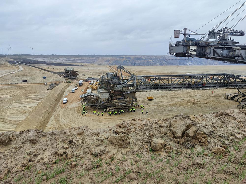 Bagger im Braunkohle-Tagebau Garzweiler (Archiv) - Foto: über dts Nachrichtenagentur