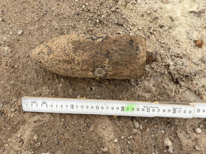 POL-EU: Granate lag zwischen Zuckerrüben - Foto: presseportal.de