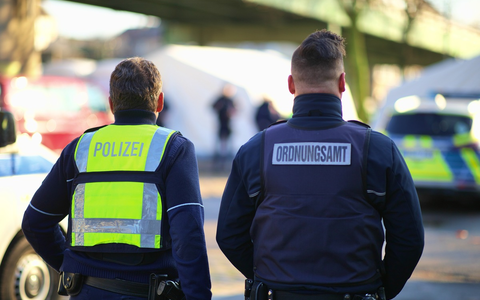 POL-DU: Hochfeld: Sicherheit im Straßenverkehr - Fünf Autofahrer unter Drogeneinfluss bei Großkontrolle gestoppt - Foto: presseportal.de