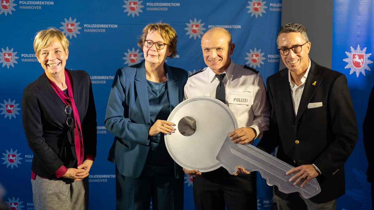 POL-H: Das Polizeikommissariat Laatzen bezieht neue Räume - Foto: presseportal.de