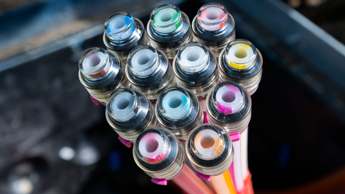 Kritik an Förderung: Beim Glasfaser-Ausbau will die Privatwirtschaft deutlich weniger Geld als geplant. - Foto: Matthias Rietschel/dpa-Zentralbild/dpa