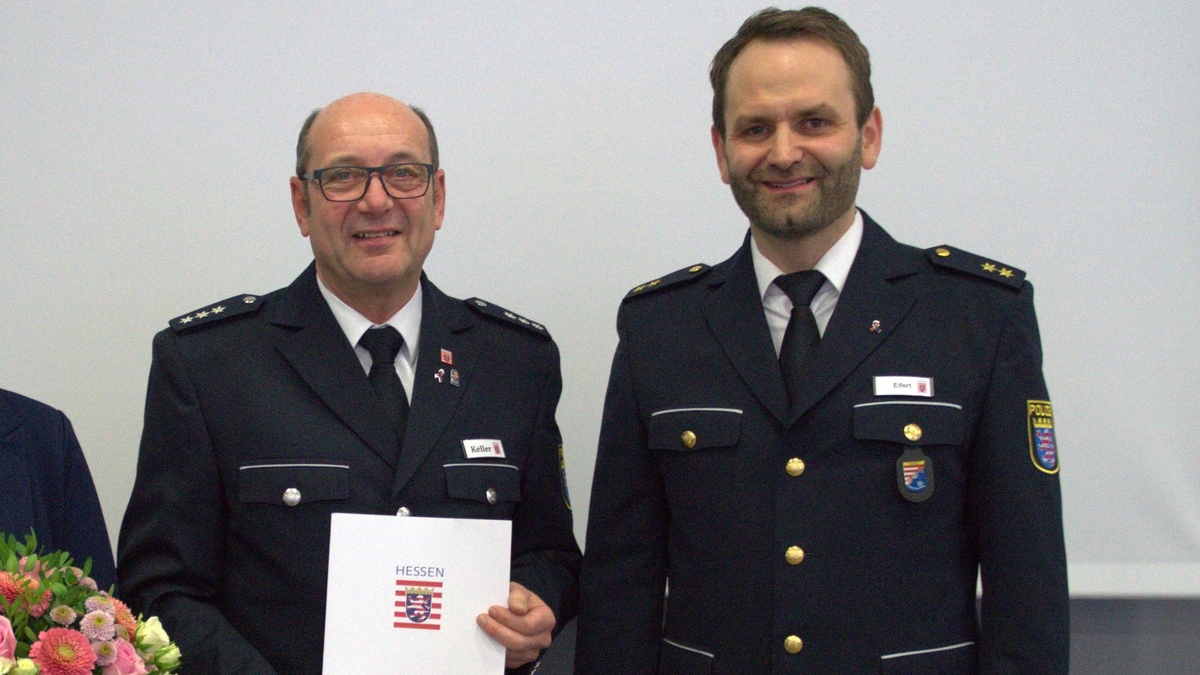 POL-OH: Ein bekanntes Gesicht verlässt das Polizeipräsidium Osthessen: PHK Wolfgang Keller in den Ruhestand verabschiedet - Foto: presseportal.de