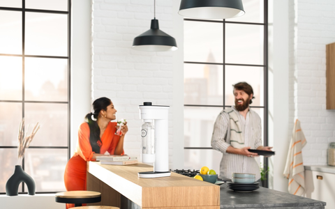 Für die Liebsten und die Umwelt: Mit GROHE Blue Fizz prickelnden Wassergenuss verschenken - Foto: presseportal.de