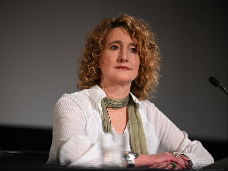 Tricia Tuttle während ihrer Vorstellung als neue Leiterin der Berlinale im Gropius Bau in Berlin. - Foto: Sebastian Christoph Gollnow/dpa