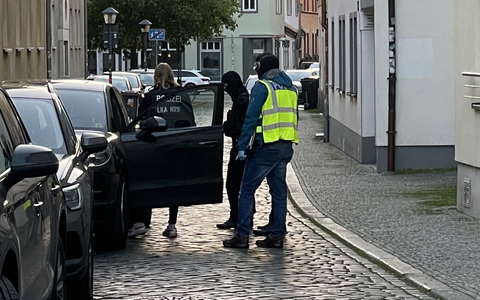 MDR-Reportage „Exakt – Die Story“ zum Thema: / „Gangsterjagd – Polizei im Kampf gegen die Mafia“ - Foto: presseportal.de MDR-Reportage „Exakt – Die Story“ zum Thema: / „Gangsterjagd – Polizei im Kampf gegen die Mafia“ - Foto: presseportal.de