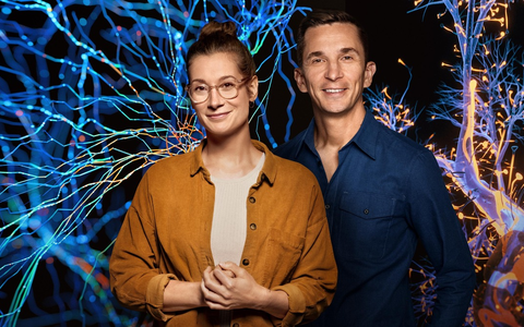 Bist du einsam? – Terra Xplore-Dreiteiler mit Eric Mayer im ZDF und in der ZDFmediathek - Foto: presseportal.de Bist du einsam? – Terra Xplore-Dreiteiler mit Eric Mayer im ZDF und in der ZDFmediathek - Foto: presseportal.de