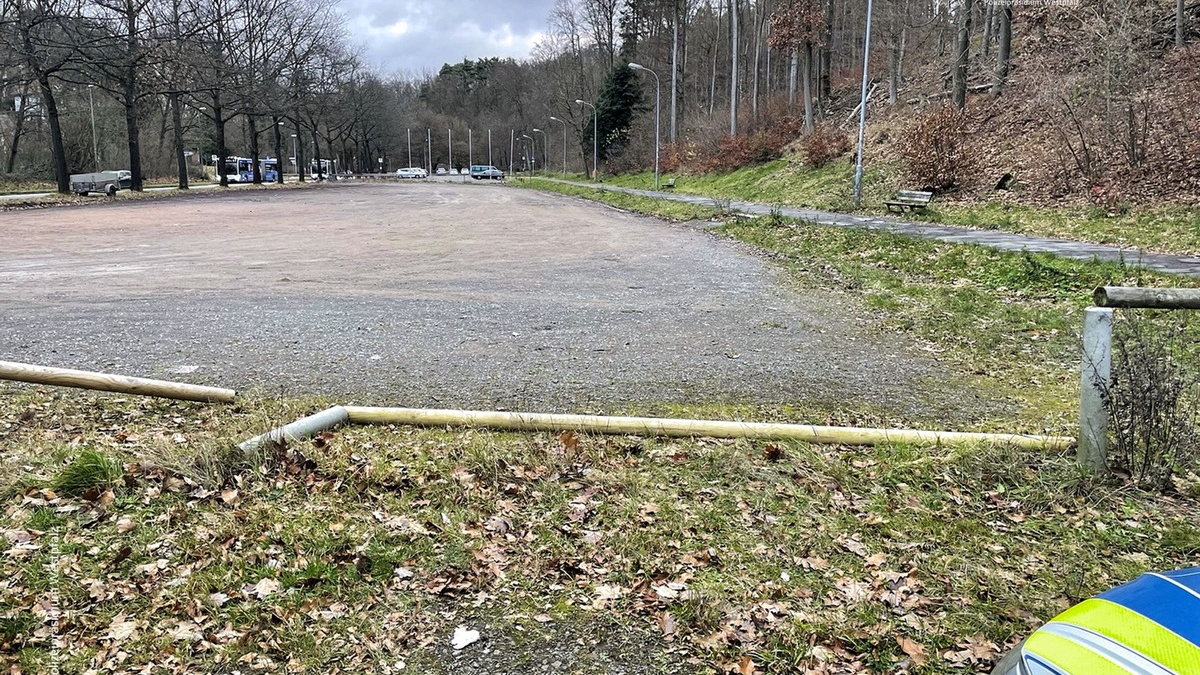 POL-PPWP: Geländer beschädigt - Fahrrad gestohlen - Foto: presseportal.de
