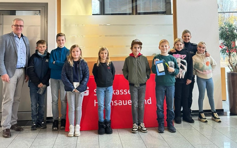 POL-HSK: Verlosung Verkehrssicheres Fahrrad der Sparkasse Bestwig - Foto: presseportal.de