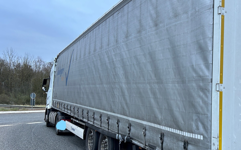 POL-VDMZ: Stromberg - Verkehrsunsicheres Fahrzeug vom Auffahren auf die Autobahn gehindert - Foto: presseportal.de