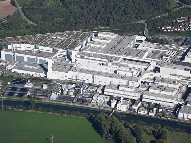 Das Audi-Werk in Neckarsulm. - Foto: Bernd Weißbrod/dpa