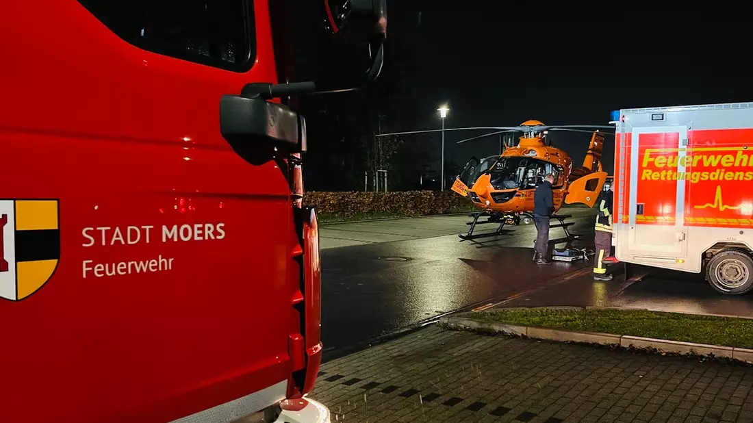FW Moers: Schwerer Arbeitsunfall / Rettungshubschrauber im Einsatz - Bild: presseportal.de