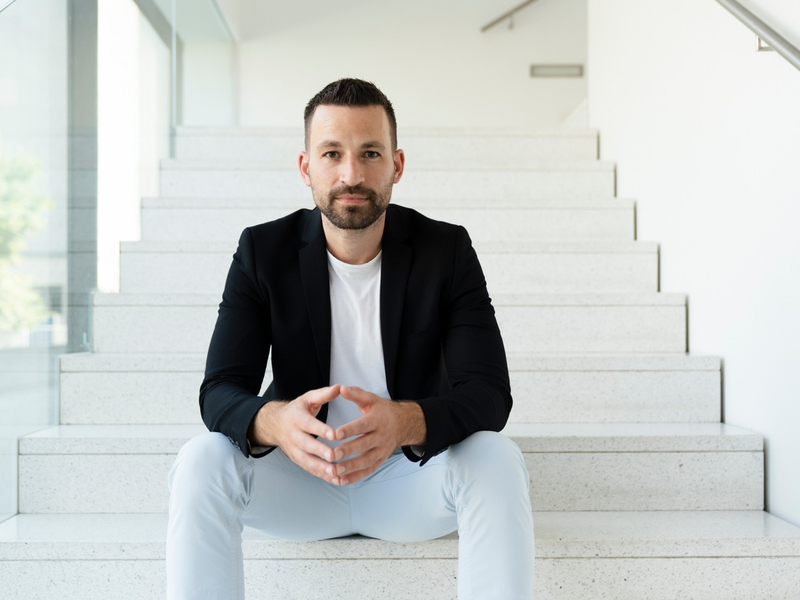 Patrick Hofer von der Vinnit-X GmbH: Wie er Quereinsteiger zum erfolgreichen Online-Business führt - Foto: presseportal.de