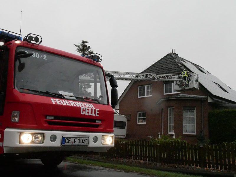 FW Celle: Eingeklemmter Waschbär - Foto: presseportal.de