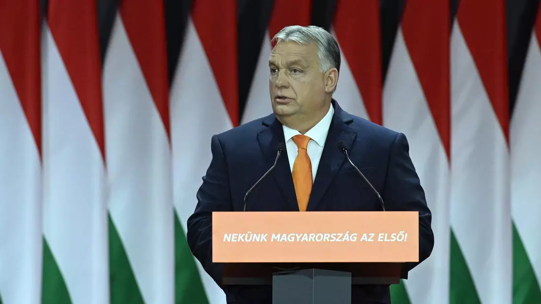 Viktor Orban will EU-Entscheidungen für einen Start von Beitrittsverhandlungen mit der Ukraine blockieren. - Bild: Szilard Koszticsak/MTI/AP/dpa