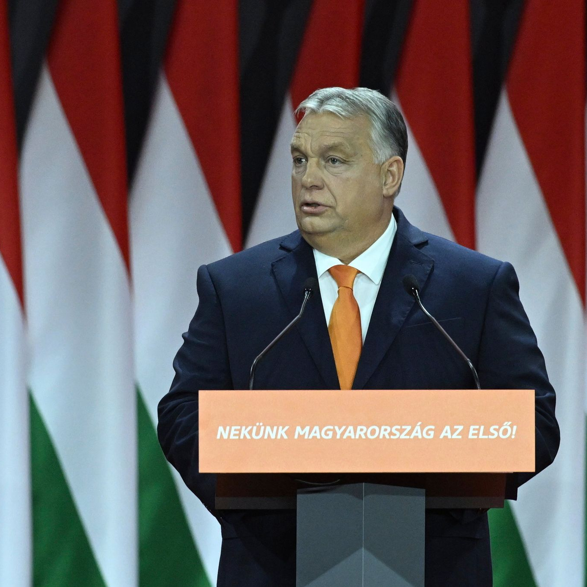 Viktor Orban will EU-Entscheidungen für einen Start von Beitrittsverhandlungen mit der Ukraine blockieren. - Foto: Szilard Koszticsak/MTI/AP/dpa