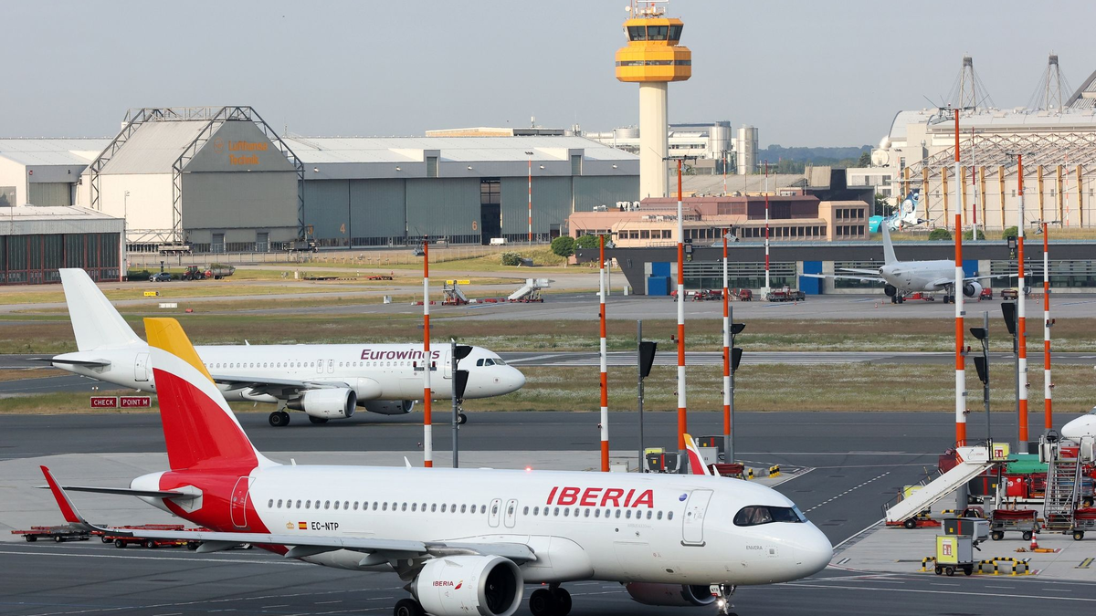 Das Bodenpersonal der spanischen Fluglinie Iberia will über die Feiertage streiken. - Foto: Bodo Marks/dpa