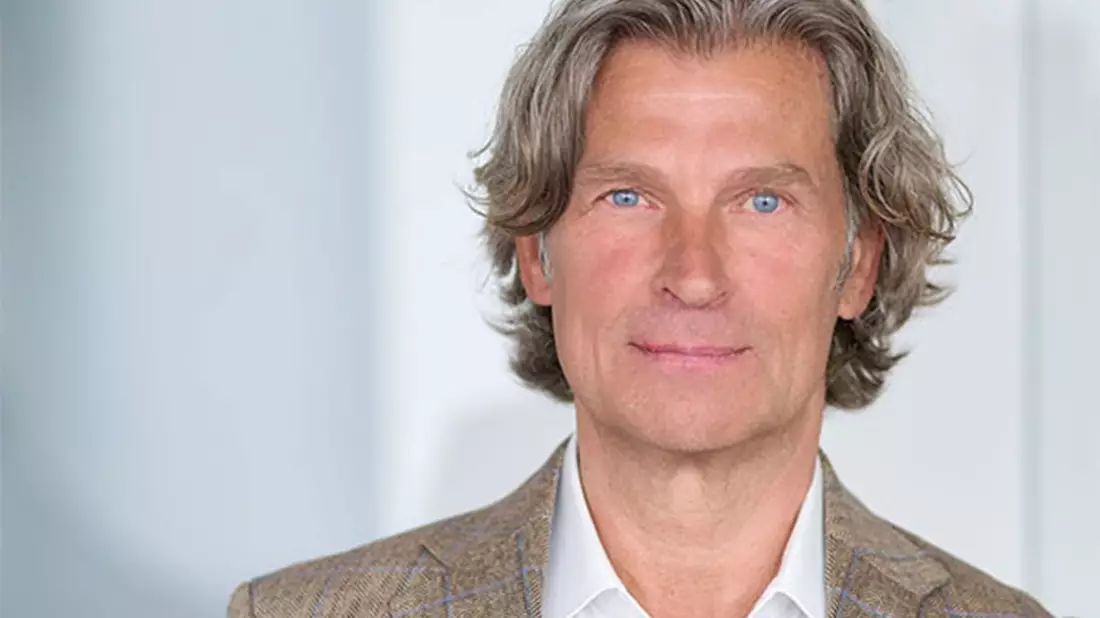 Was hat Gedankenhygiene mit Verkaufserfolg zu tun? Verkaufsexperte Heinrich Altmiks erklärt die Mentale Dusche - Bild: presseportal.de