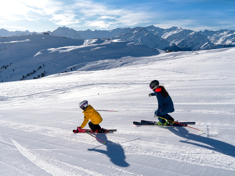 Skifahren bis weit in den Frühling - die Wildkogel-Arena hat dafür die Schneegarantie - Foto: presseportal.de