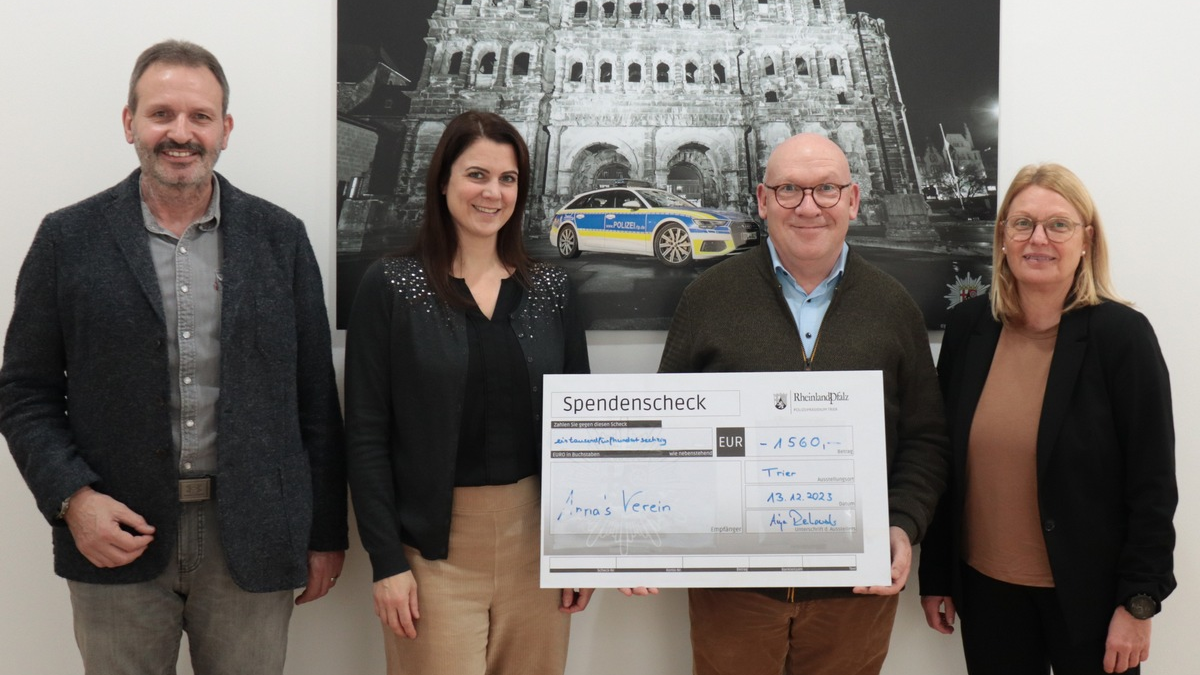 POL-PPTR: Adventskonzert 2023 - Polizeipräsidium spendet insgesamt 3.120 Euro an Annas Verein e.V. und die Polizeistiftung Rheinland-Pfalz - Foto: presseportal.de