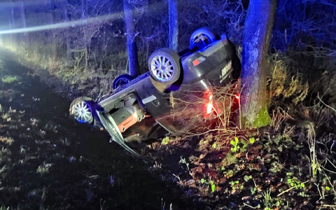 POL-CE: Spektakulärer Unfall endet glimpflich - Foto: presseportal.de