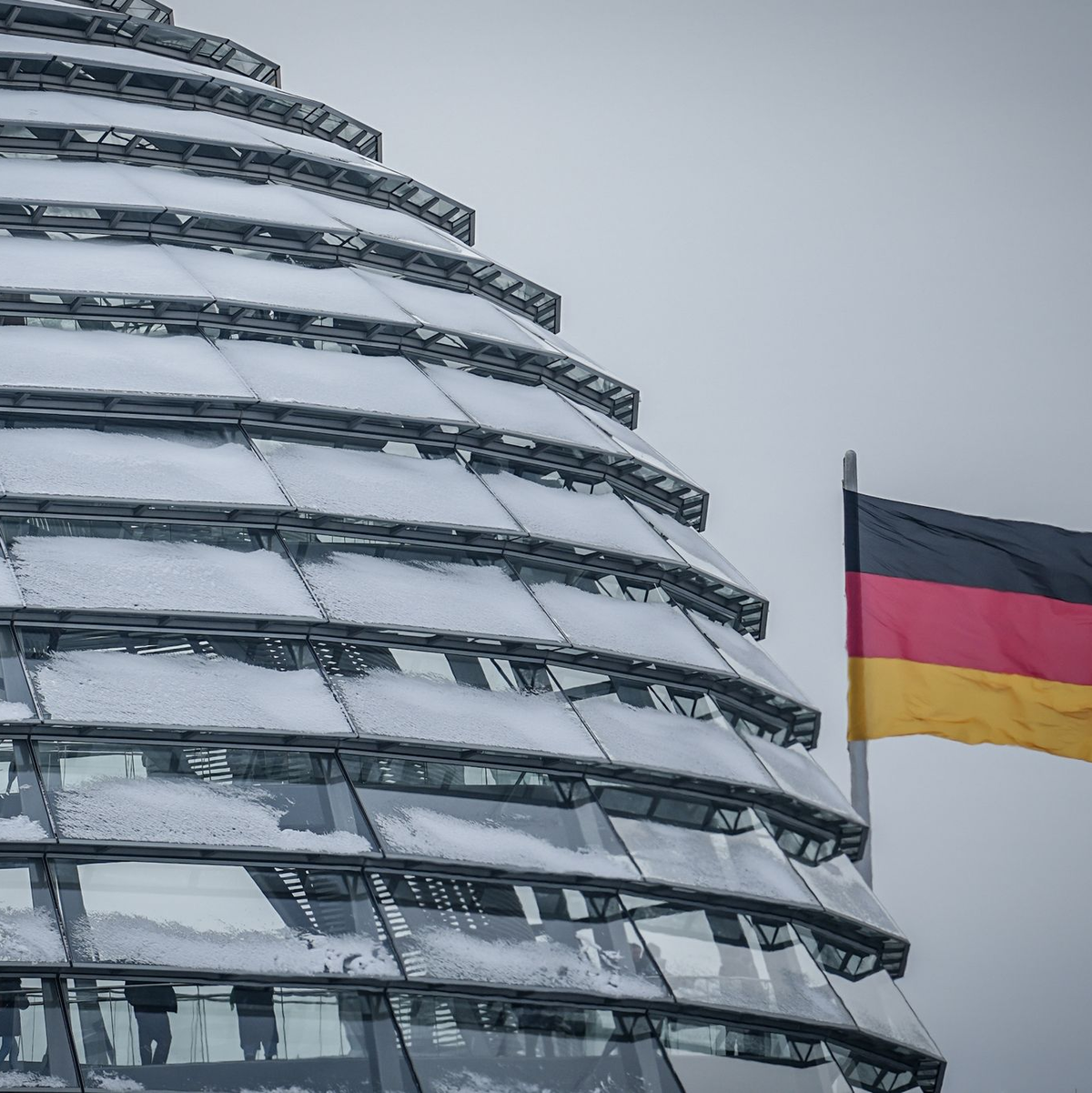 Vorgesehen sind für das laufende Haushaltsjahr nun Ausgaben in Höhe von 461,21 Milliarden Euro. - Foto: Kay Nietfeld/dpa