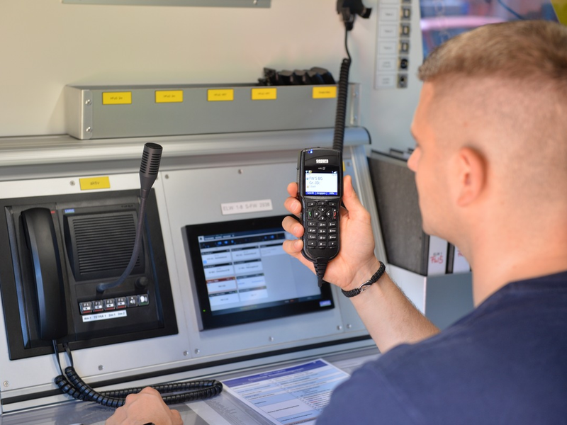 FW Stuttgart: Feuerwehr Stuttgart funkt ab sofort digital - Foto: presseportal.de