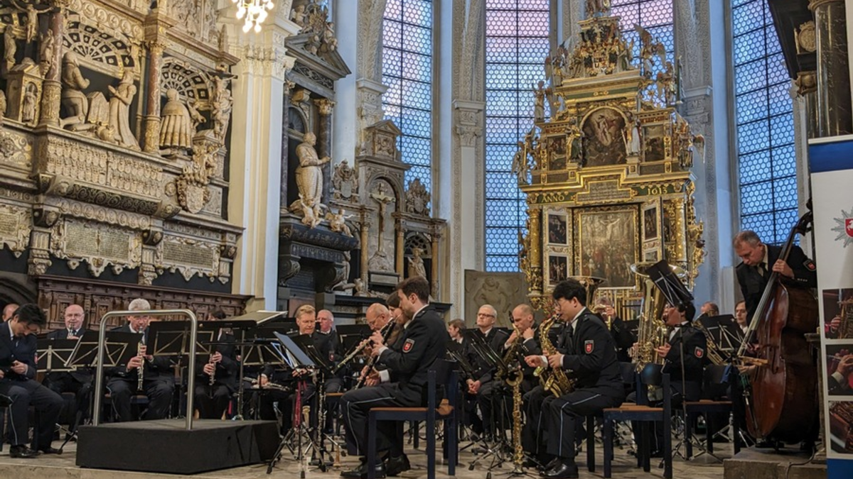 POL-CE: Das Polizeiorchester aus Niedersachsen kommt in die CD Kaserne - Foto: presseportal.de