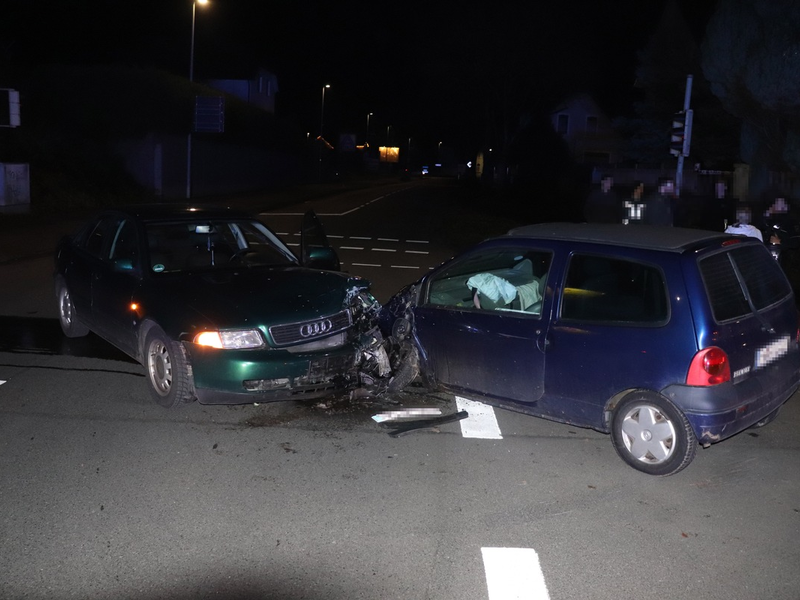 POL-HX: Linksabbieger übersieht Gegenverkehr - Foto: presseportal.de