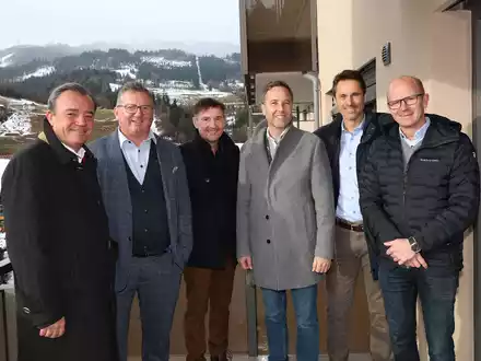 Projektu?bergabe in Pfarrwerfen - Foto: Neumayr über pressetext.de