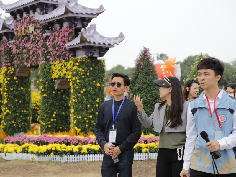 CICG: Besuch des Blumenmeers in Zhongshan - Foto: presseportal.de