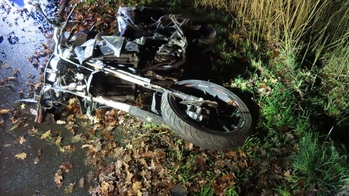 POL-STD: Motorradfahrer bei Verkehrsunfall in Groß Sterneberg schwer verletzt - Foto: presseportal.de