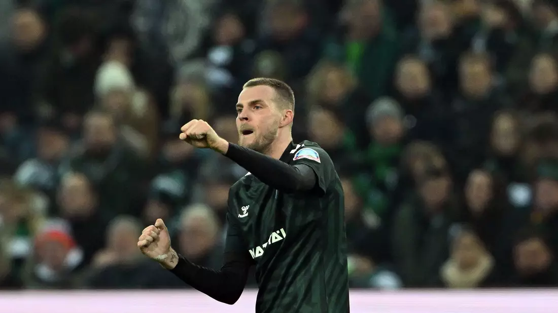 Honorat erzielt das 3:0 für Borussia Mönchengladbach. - Bild: Federico Gambarini/dpa