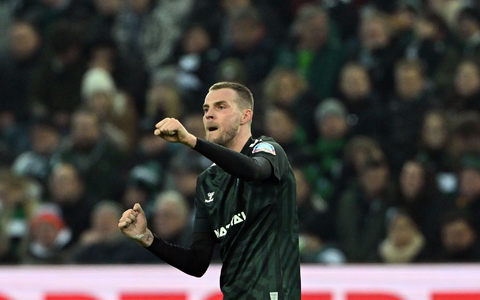 Honorat erzielt das 3:0 für Borussia Mönchengladbach. - Foto: Federico Gambarini/dpa