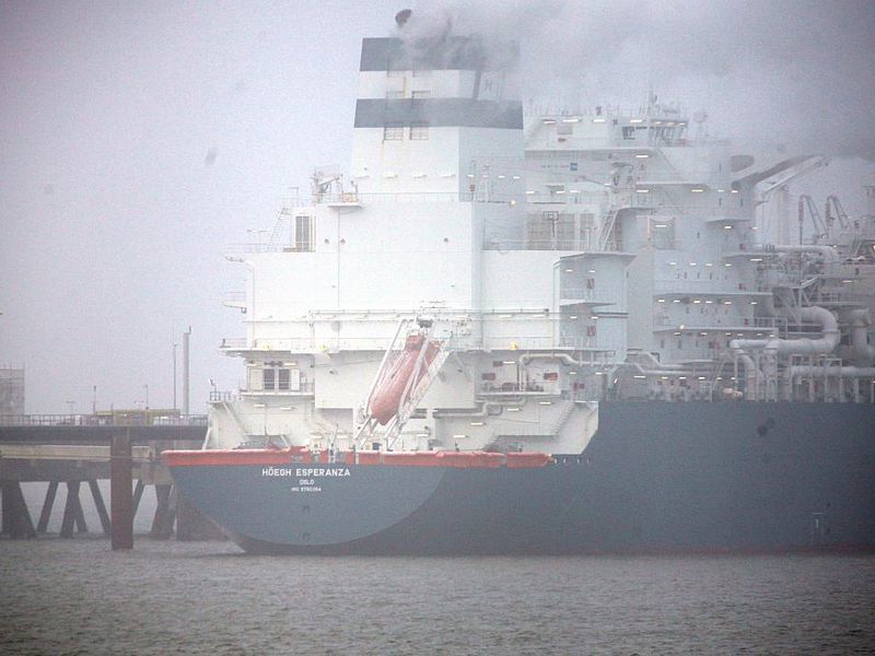 Schwimmendes LNG-Terminal in Wilhelmshaven (Archiv) - Foto: über dts Nachrichtenagentur
