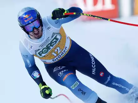 Der Italiener Dominik Paris jubelt im Ziel. - Foto: Alessandro Trovati/AP
