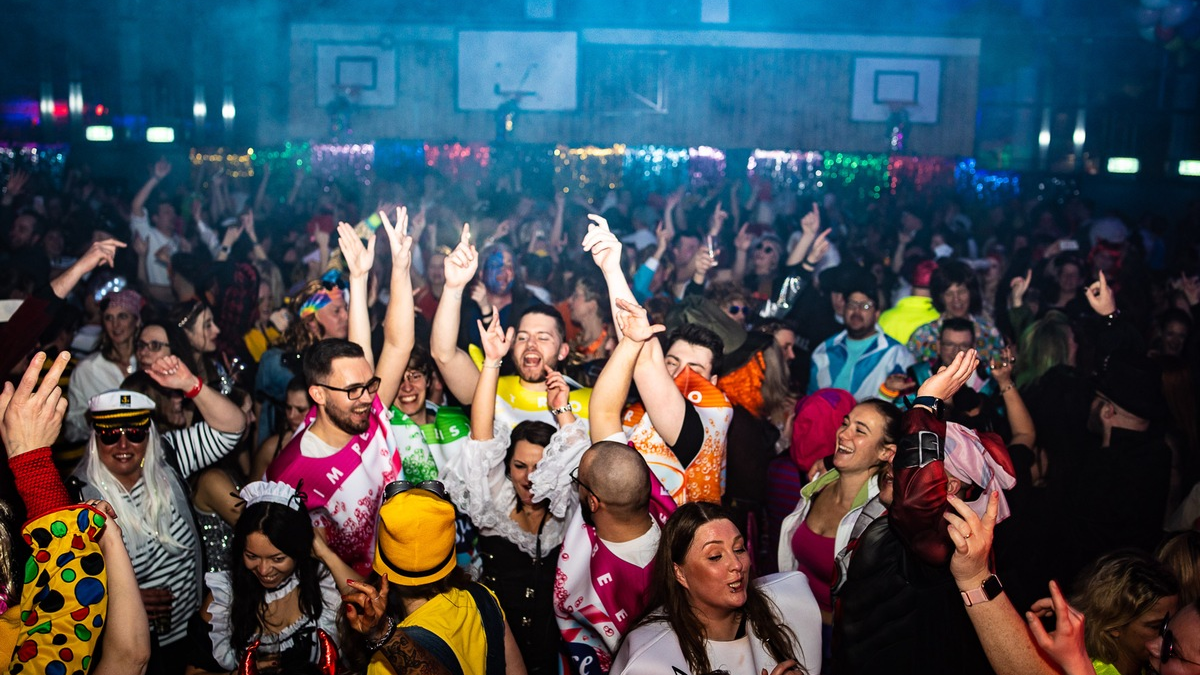 FW Norderstedt: Feuernacht 2024 - Foto: presseportal.de